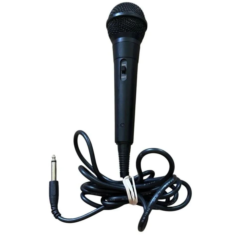 Wired Microphone With 1/4” Cable